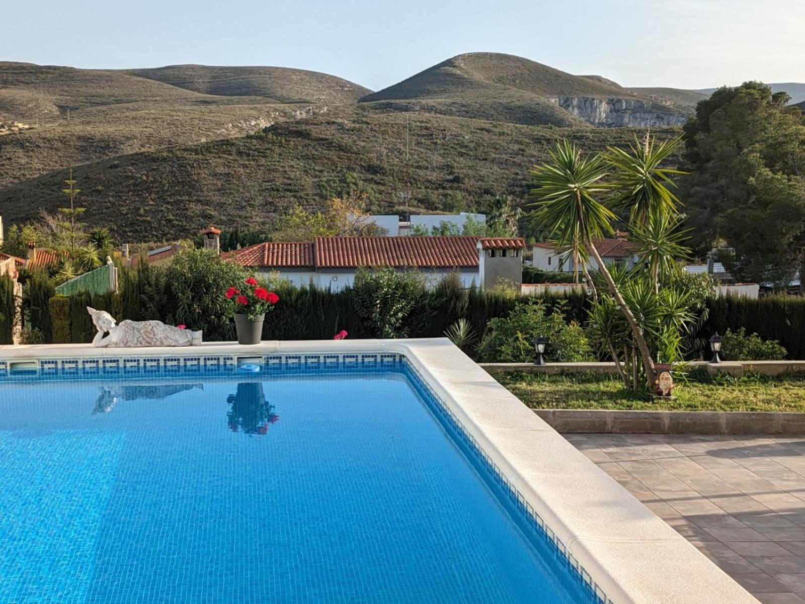 Buen Estar, Piscina, Barbacoa, Jacuzzi En Valencia Villa Turís Exterior foto