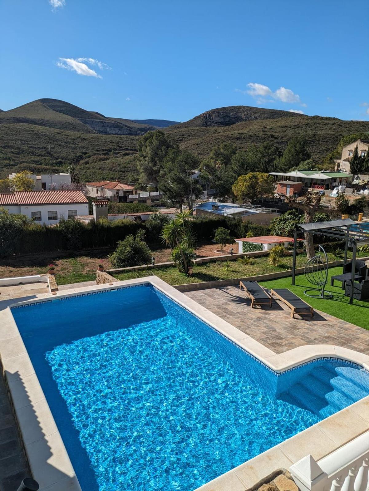Buen Estar, Piscina, Barbacoa, Jacuzzi En Valencia Villa Turís Exterior foto